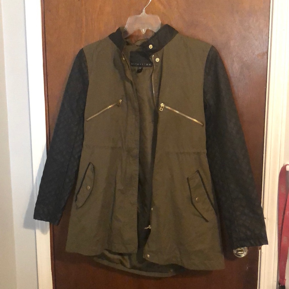 Leather sleeve hooded jacket